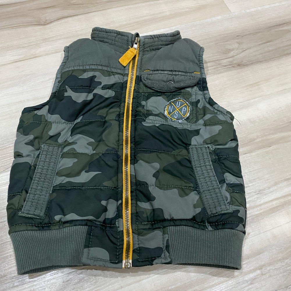 OshKosh B'gosh Green and Yellow Vest